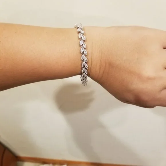 18k White Gold plated Swarovski Women's marquise bracelet - Picture 8 of 12